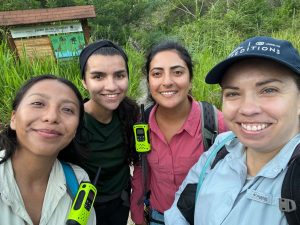 Picture of the field crew (from left to right: Elizabeth Tituaña, Lorraine Pérez (myself), Isabela Vargas, and Sarah Knutie) at Jardín de las Opuntias.